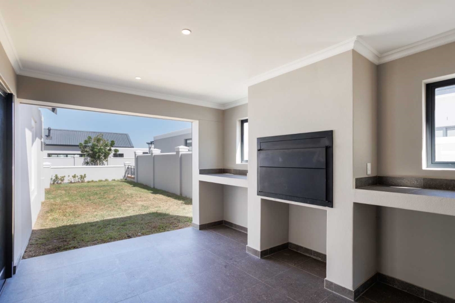 2 Bedroom Property for Sale in Val De Vie Estate Western Cape
